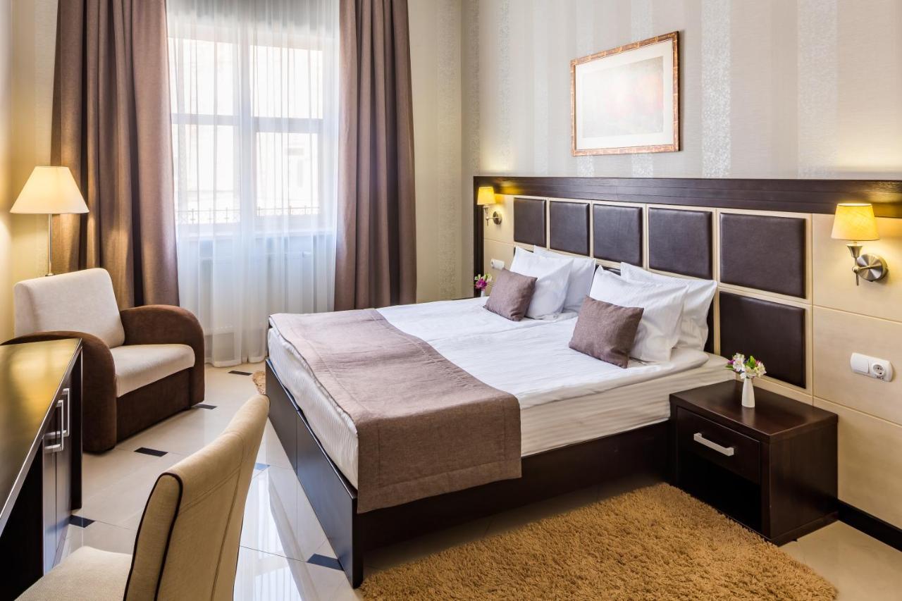 Taurus & 4* Lwów