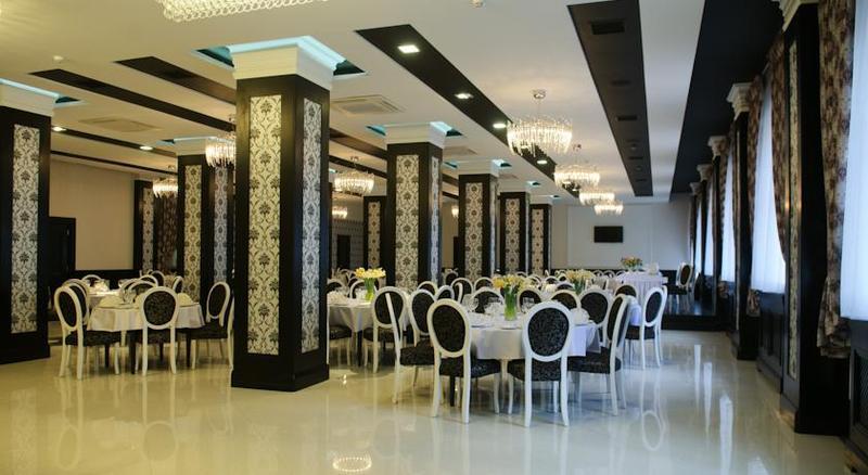Отель Taurus & 4*